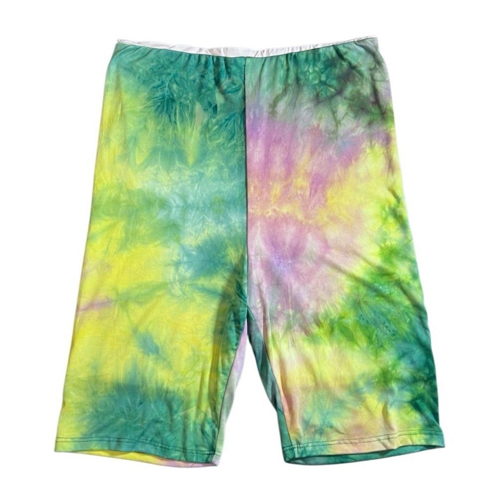 Baddieville tie dye bike shorts Size large